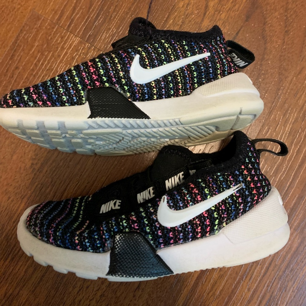 Nike shoes size 7